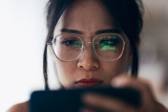 Avoiding Pitfalls: Top 3 Mistakes for AI Growth Stock Investors in 2026