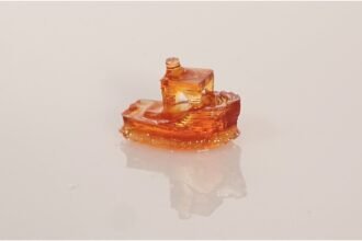 Revolutionizing 3D Printing: Creating Custom Glass Structures with Light-triggered Process Without Glue or High Temperatures
