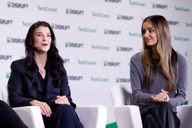 The Future of Retail: How AI is Revolutionizing the Online Shopping Experience