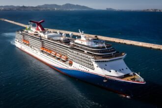 Wall Street Sees Opportunity: Buy Carnival Stock Amid Tumble