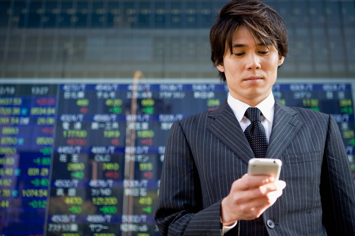 Analyzing the Growth Potential of ARK Invest's Tech-Focused ETF: Is It ...