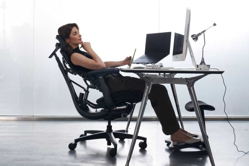 Comfort and Innovation: Achieving Pain-Free Focus with LiberNovo Omni