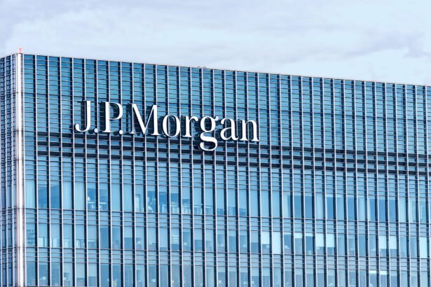 Navigating Economic Uncertainty: Why This Bank Stock Reigns Supreme