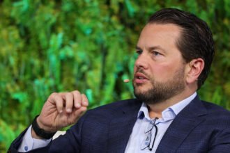 Unleashing the Power of Open Source AI: Transforming Performance and Cutting Costs