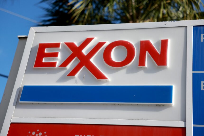 Unlocking Passive Income: How a ,850 Investment in ExxonMobil Can Yield Over 0 Annually