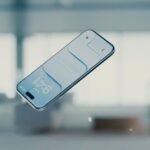 Apple Introduces Rollback Feature for Liquid Glass on Lock Screen with iOS 26.2