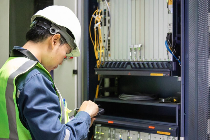 Creating a Robust Data Centre Network: Building Resilience from the Ground Up