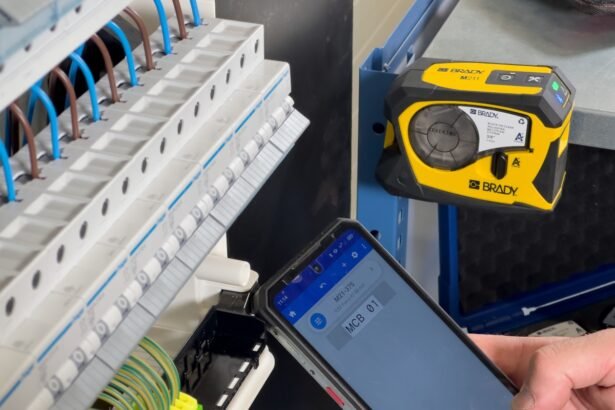 Efficient Field Operations: Portable Label Printers for Quick Interventions