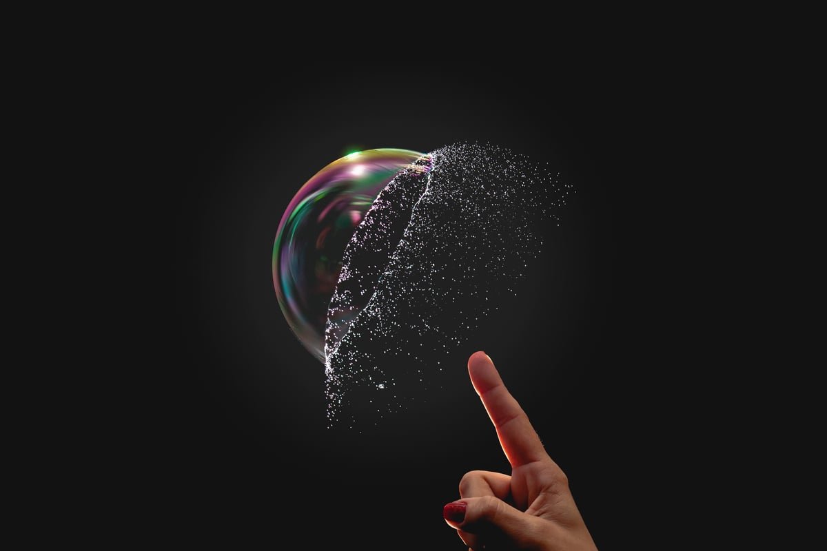 Navigating the AI Boom: A Guide for Investors to Avoid the Bubble ...