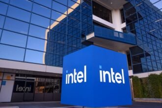 Roadblocks Ahead: Challenges Facing Intel’s Comeback in 2026