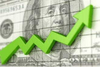 Should You Invest in Carnival Stock Now?