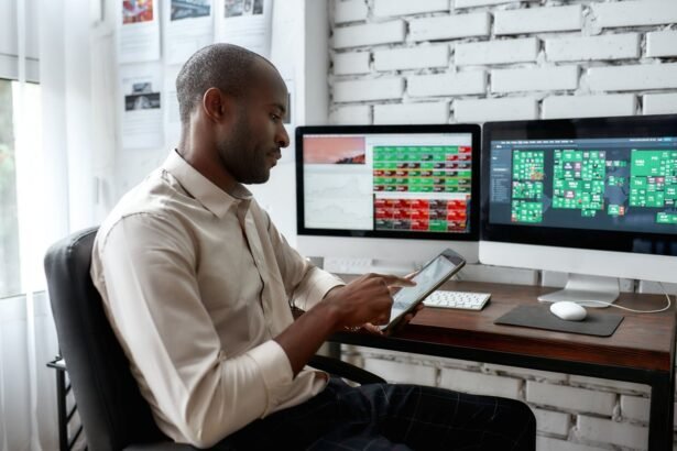 The Power of Consistent Savings: How  a Week Can Grow Your Portfolio Over 25 Years