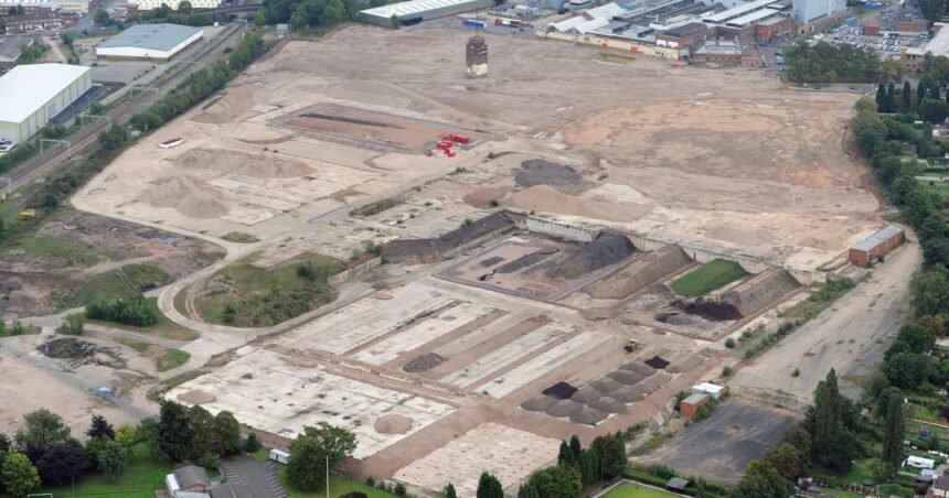 Balancing Act: Choosing Between Brownfield and Greenfield Sites