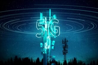 Connecting Worlds: Seamless 5G Services with Terrestrial and Satellite Integration
