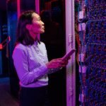 Exploring the Distinctions Between Data Center Technicians and Data Center Engineers