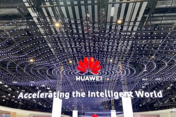 Revolutionizing AI Training: Huawei Chips Power Cutting-Edge Model Development