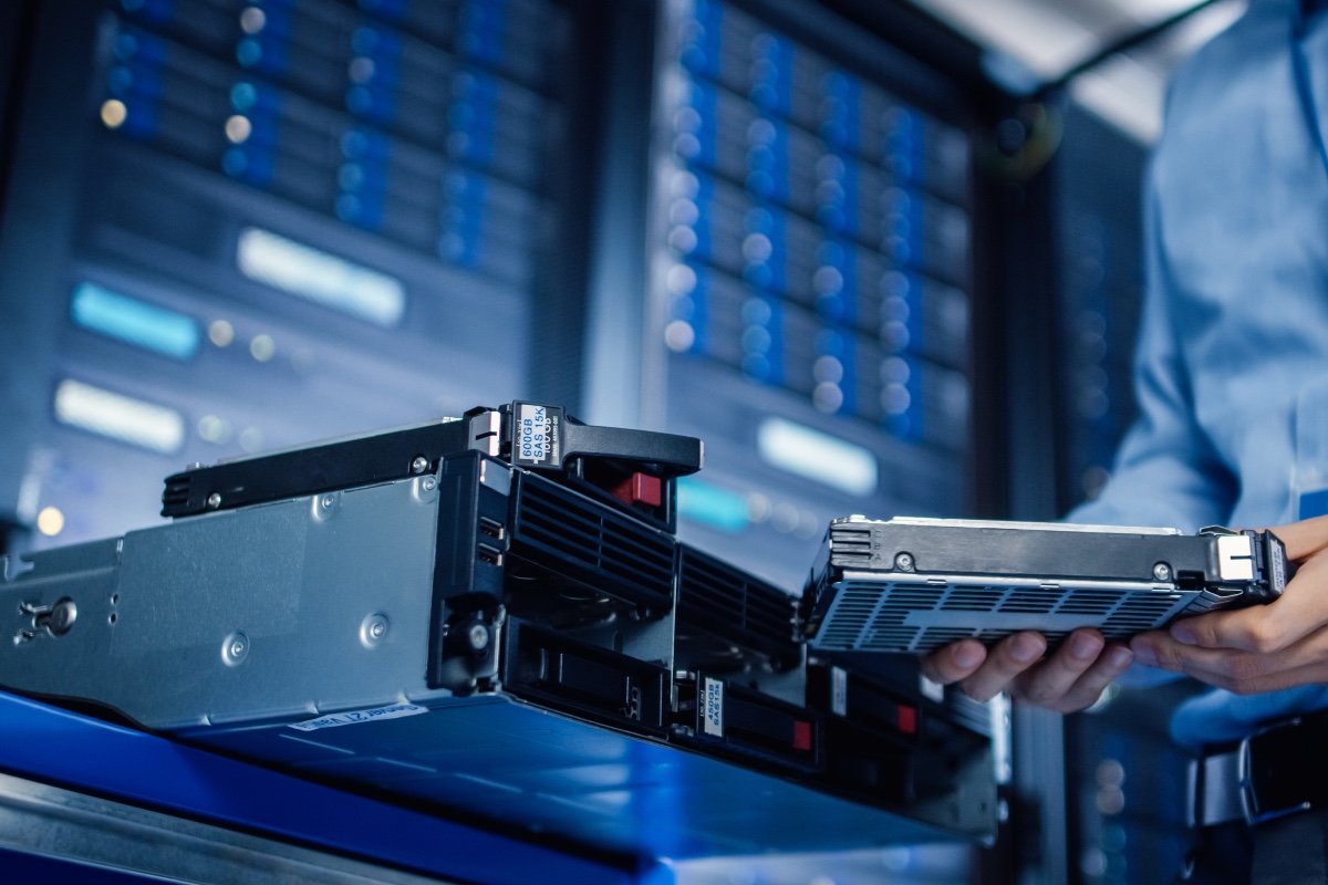 The Future of Data Centres: Exploring the Role of Cloud Storage in 2026 ...