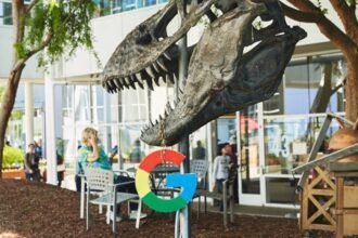 The Top Stock of 2025: Unveiling the Unexpected “Magnificent Seven” Leader