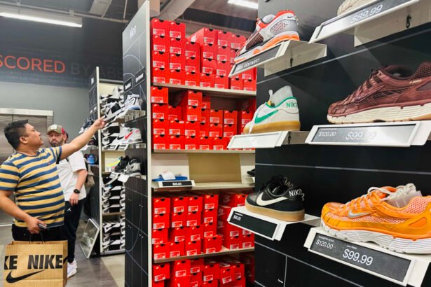Unpacking Nike’s Workforce Reduction: A Closer Look at Warehouse Layoffs