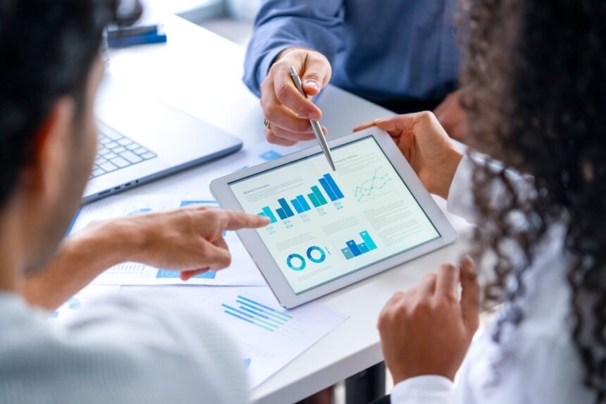 VOO vs VTI: Comparing the Top U.S. Stock ETFs for Your Portfolio