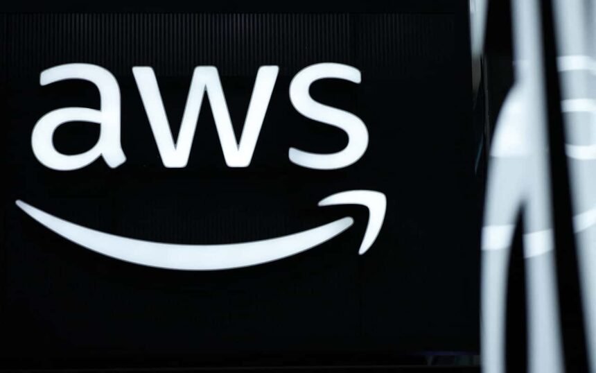 Amazon’s Stock Plummets: Investors Experiencing AWS Déjà Vu