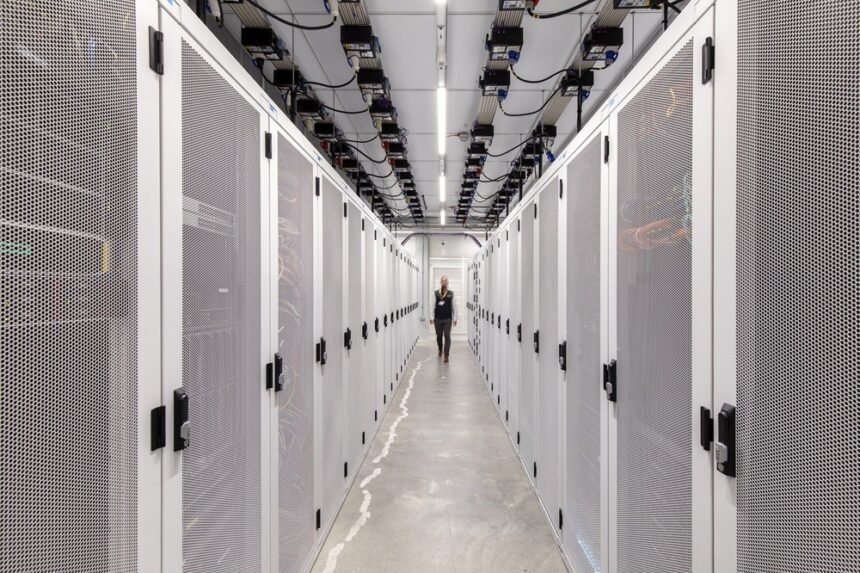 Lighting the Way: Thorn and Zumtobel’s Innovative Data Centre Solutions