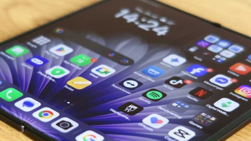 Oppo Find N6: Revolutionizing Displays with Virtually Creaseless Technology