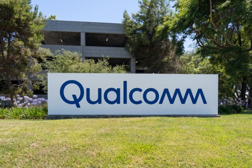 Qualcomm’s Stock Tumbles Amid Memory Market Challenges
