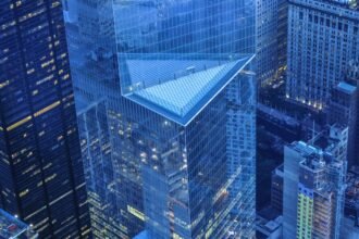 Revolutionizing Finance: The Integration of AI in Decision-Making Processes