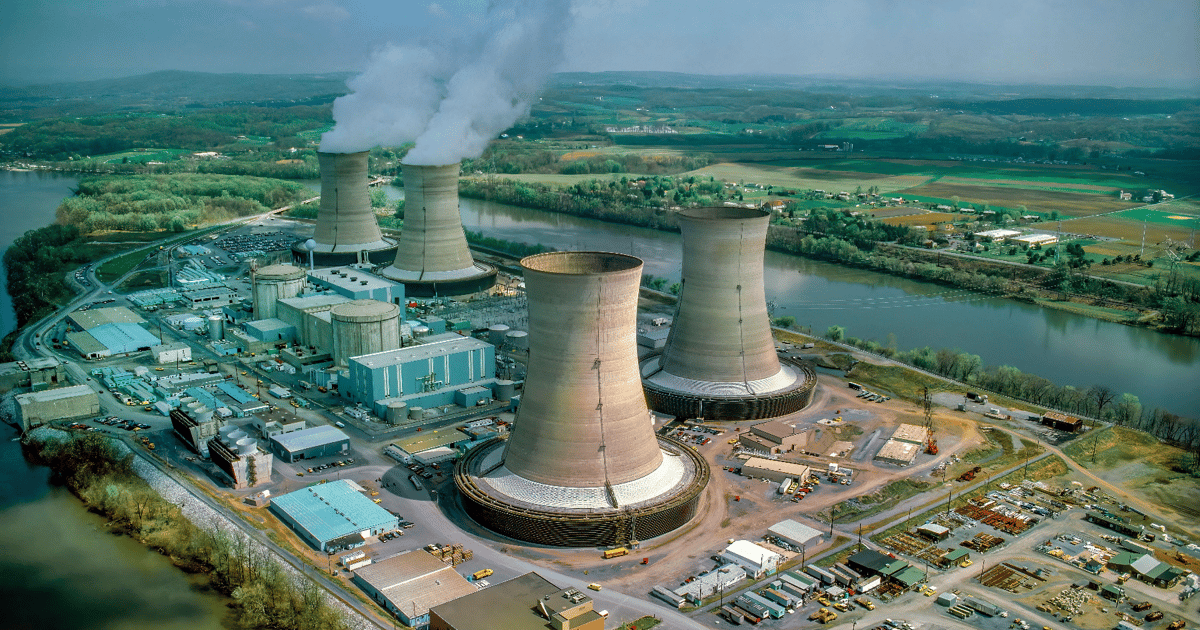 The Feasibility of Nuclear Power for AI Data Centers - Silicon Flash