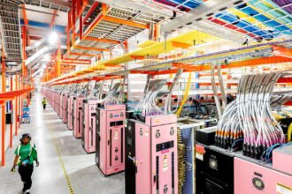 The Future of Data Center Connectivity: Exploring the Potential of Hollow-Core Fiber with AWS Networking Boss