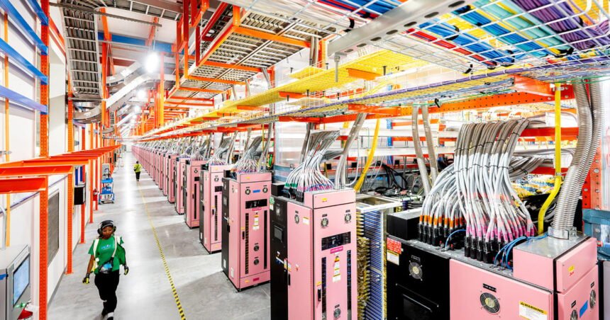 The Future of Data Center Connectivity: Exploring the Potential of Hollow-Core Fiber with AWS Networking Boss